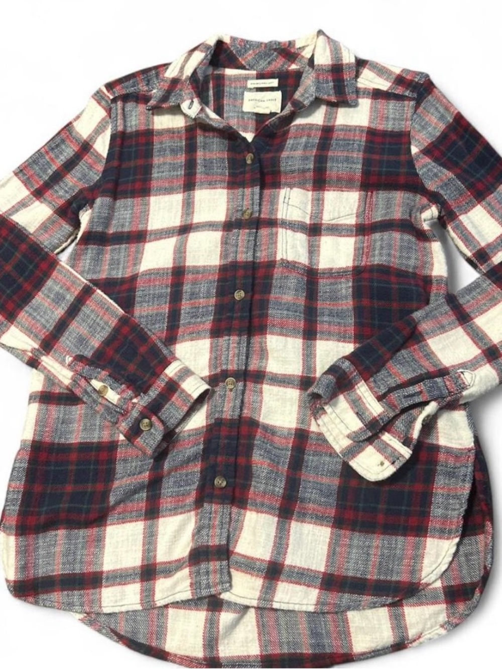 XS American Eagle Outfitters Plaid Button-Up Flannel Shirt in Navy, Red & Cream